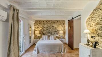 2 slaapkamers, een strijkplank/strijkijzer, gratis wifi, beddengoed