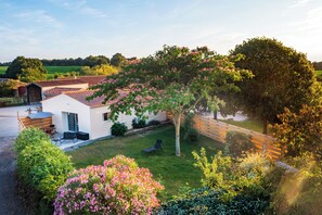 Property grounds - Holiday Home 'Maison Proche Vendée Globe 6p' with Private Terrace and Air Conditioning (Sainte-Foy)