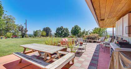 Yakima Wine Country Retreat w/ Scenic Valley Views