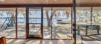 Lake Winnott Home w/ Boat Ramp & Dock