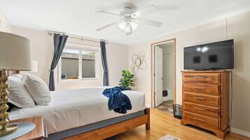 3 bedrooms, WiFi, bed sheets