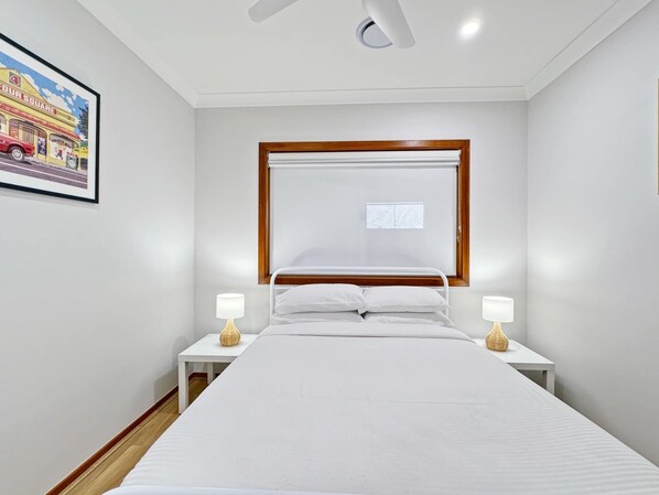 4 chambres, fer et planche à repasser, Wi-Fi, draps fournis