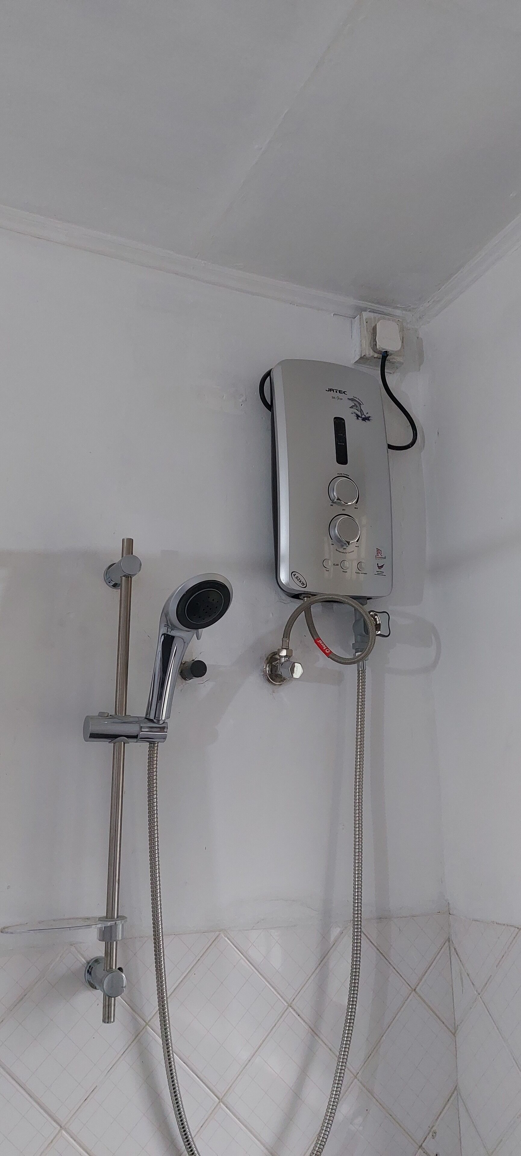 Economy Double Room, Balcony | Bathroom