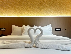 Premium Room | Premium bedding, blackout drapes, soundproofing, iron/ironing board