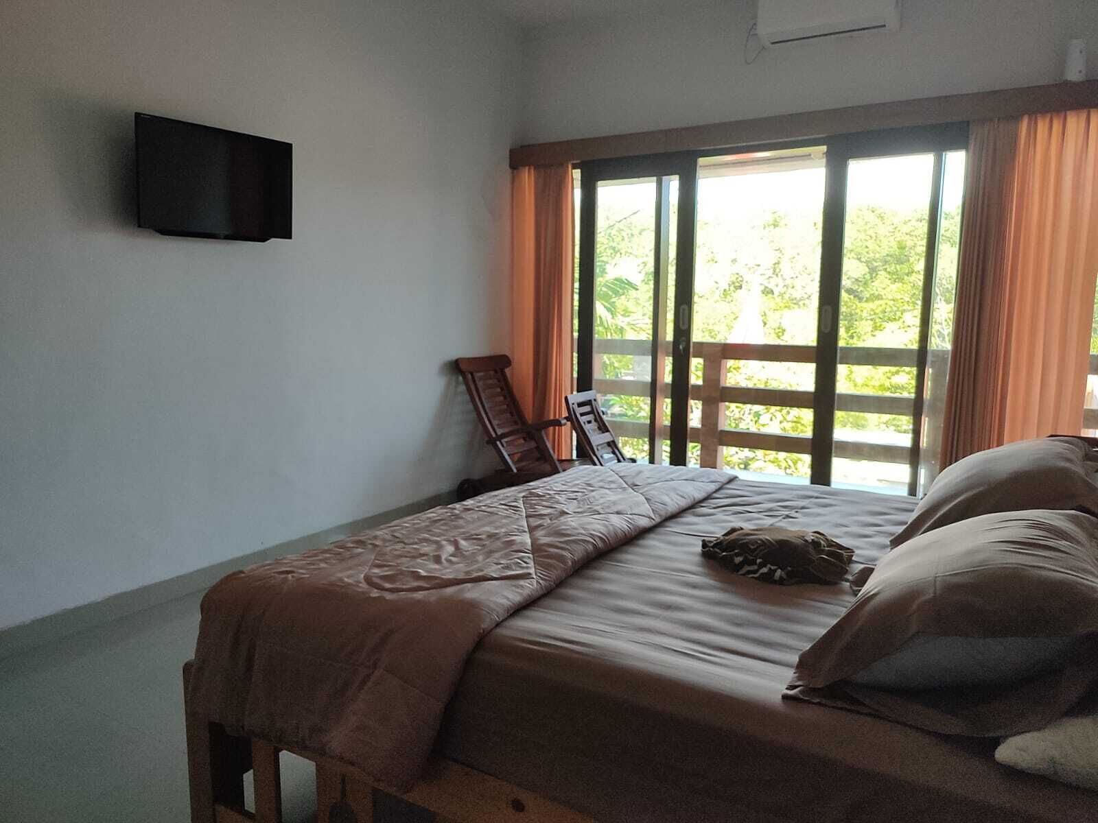 Basic Villa, Balcony, Park View | 3 bedrooms, free WiFi