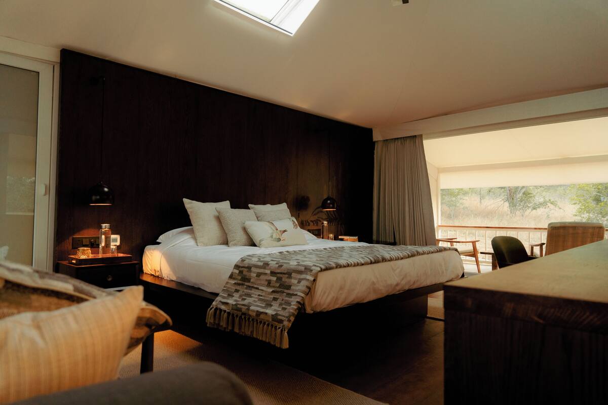 客房內保險箱、免費無線上網