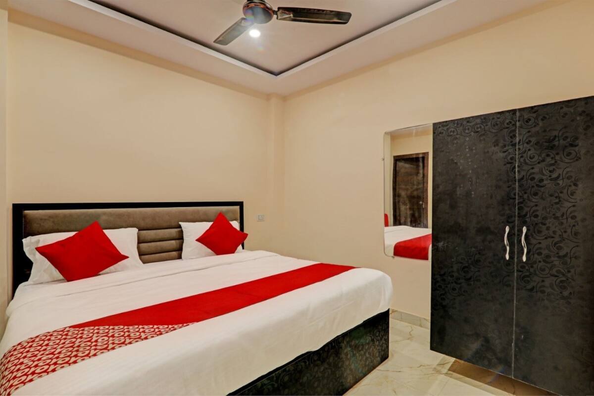 Deluxe Double Room, City View | WiFi (free), bed sheets