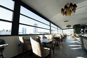 Terrace/patio - Alion Hotel (Izmir)