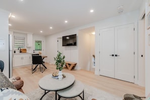 Interior - Stylish 1BD Steps from Downtown (Kitchener)