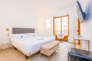 Dobbeltrom – junior, byutsikt | Sengetøy av topp kvalitet, dundyner og memory foam-senger