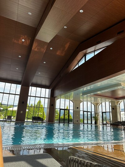 Vacation condo near Pravets Golf resort (inside Hyatt hotel complex on the lake)