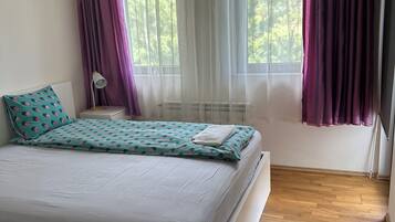 3 chambres, fer et planche Ă repasser, Wi-Fi, draps fournis