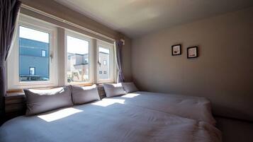 4 bedrooms, free WiFi