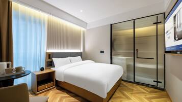 Business Double Room | Desk, free WiFi, bed sheets