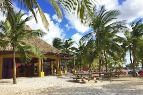 Superior Blue Bay Beach Villa