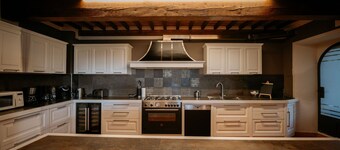 Villa in Tuscany with Pool & Panoramic Views