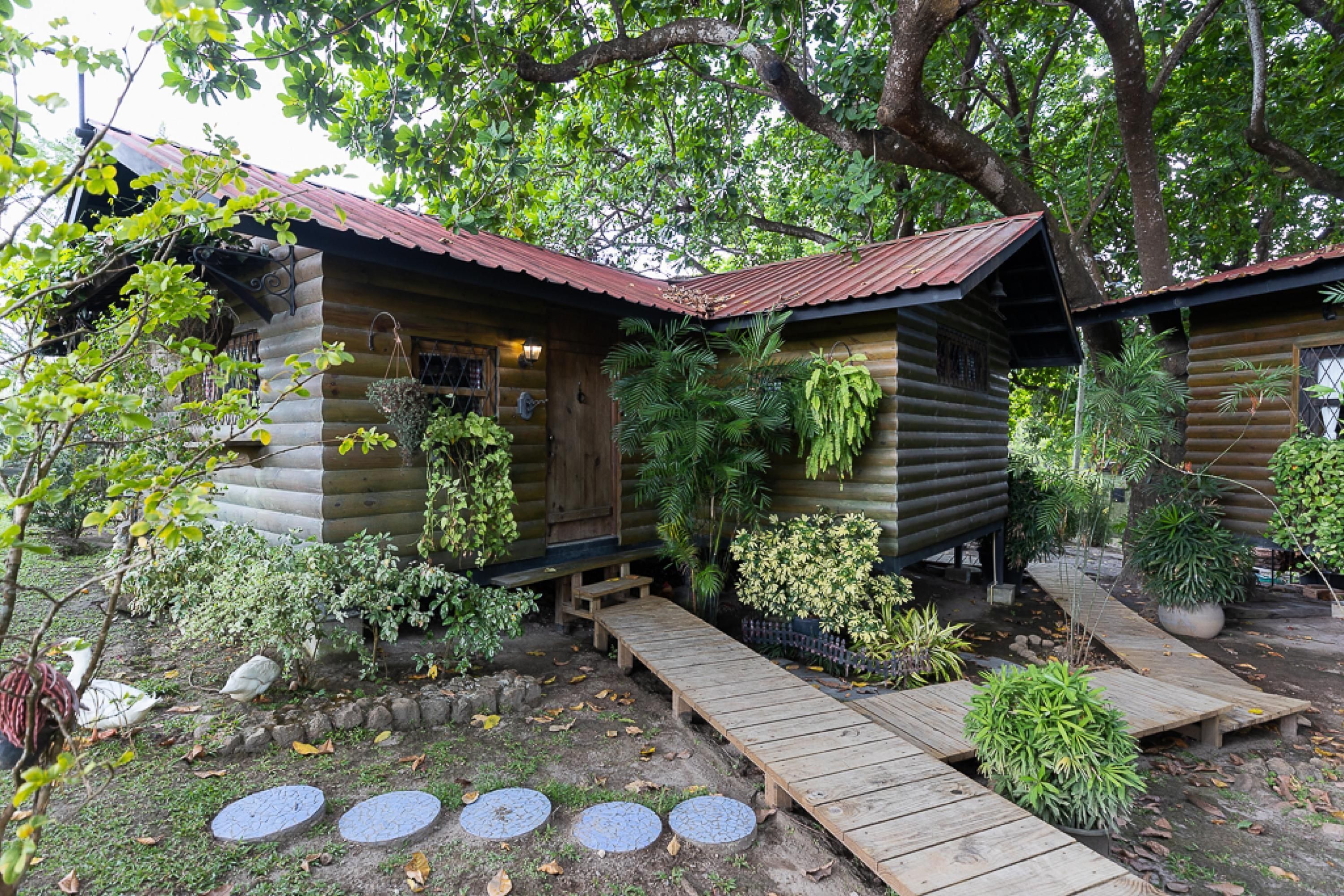 Rumah | 4 kamar tidur