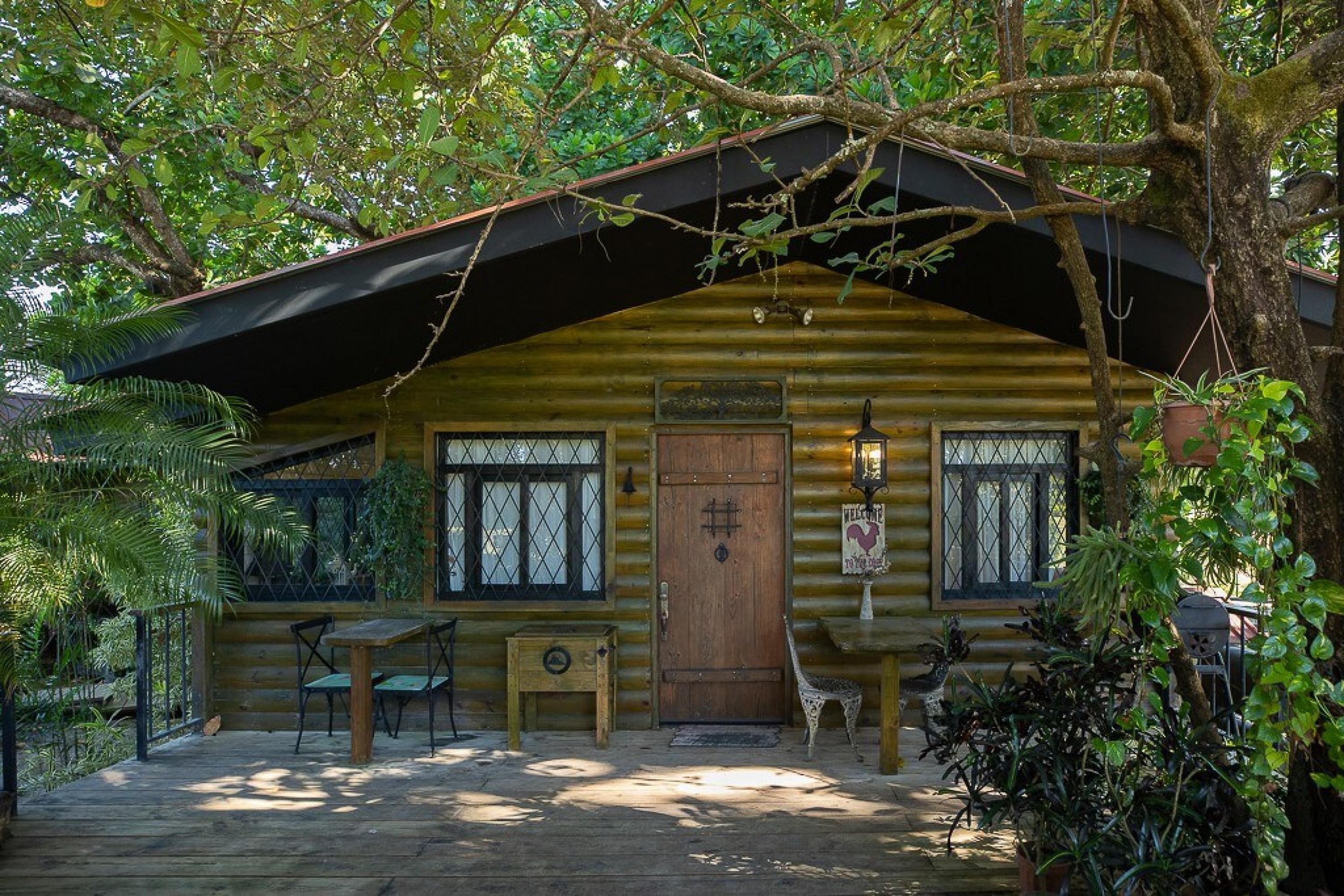 Rumah | 4 kamar tidur