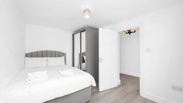 7 bedrooms, iron/ironing board, WiFi, bed sheets