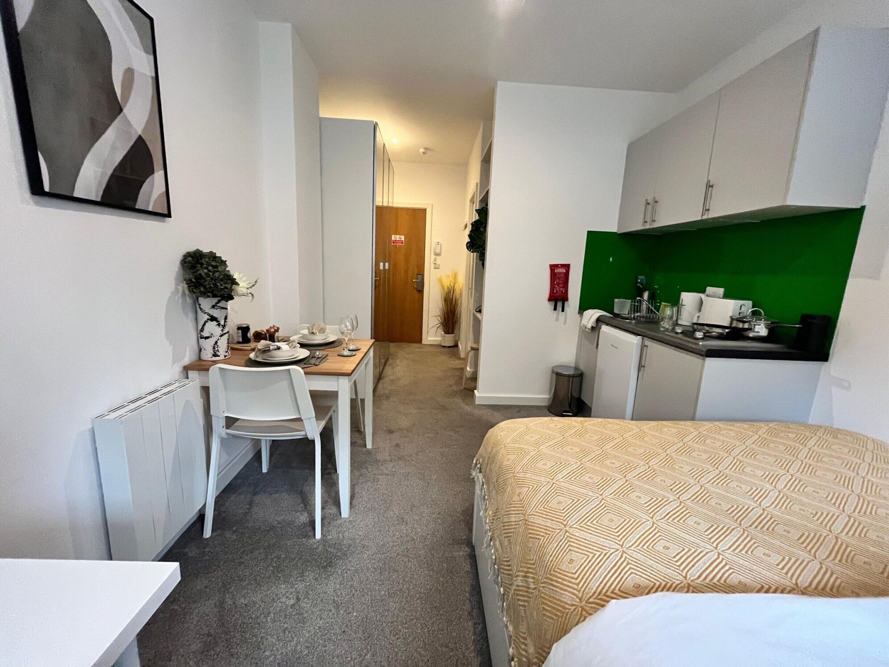 1 bedroom