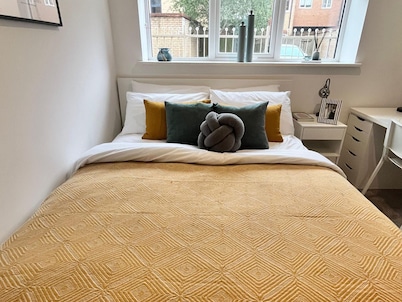 Kingston Luxe Suites Riverside Apartment Belvilla