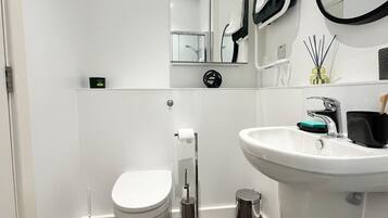 Towels, toilet paper