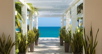 The Charming Condo by Acomodo