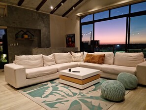 Apartment - The Penthouse by Acomodo (Las Uvas)