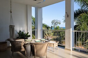 Apartment | 4 bedrooms - The Beach-front Condo by Acomodo Long Stay Only (Rio Hato)