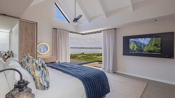 Villa, vistas a la laguna | 2 dormitorios, caja fuerte, wifi gratis y ropa de cama