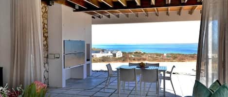 Superior Villa | Terrace/patio