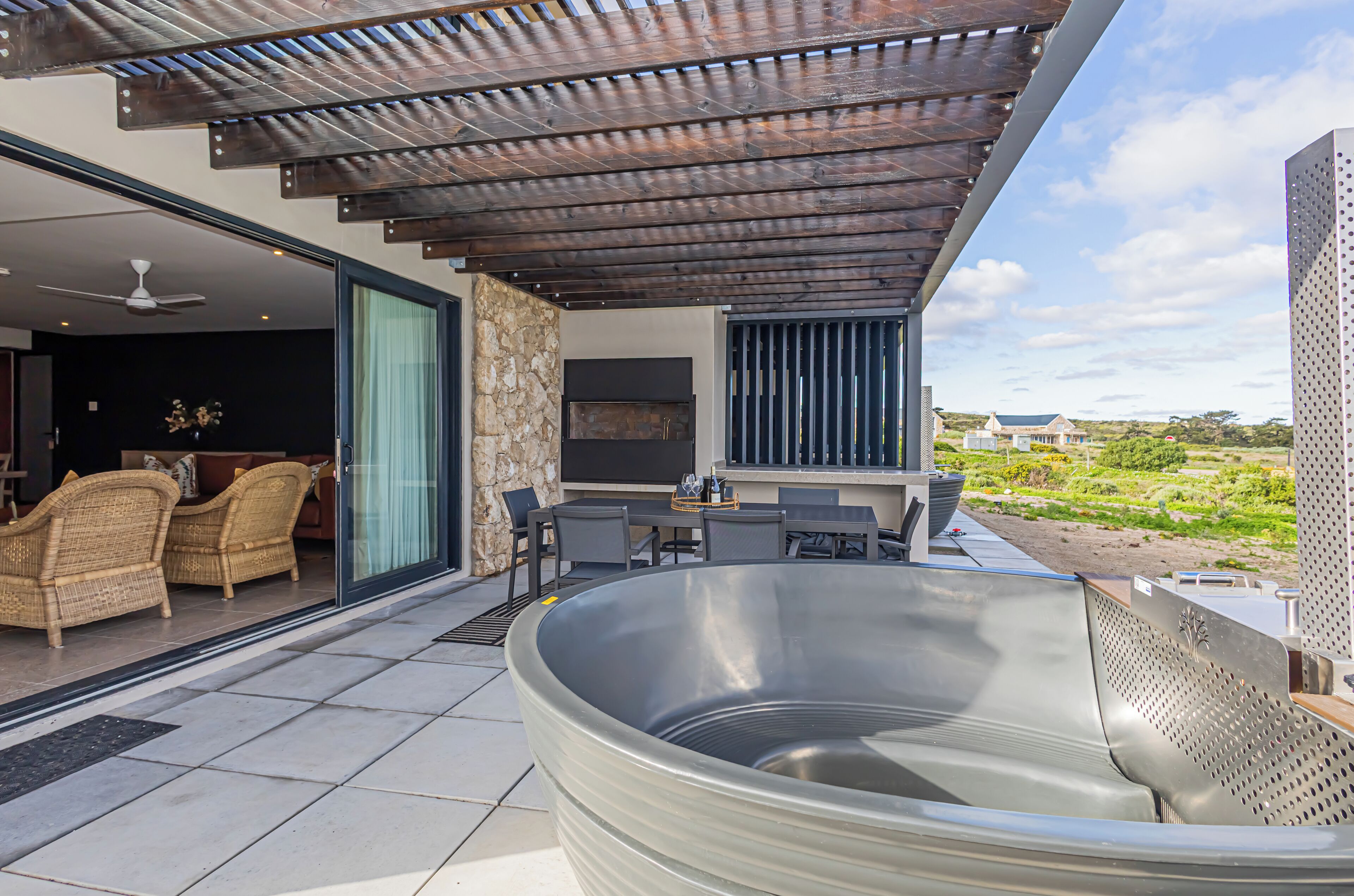 Deluxe Villa with Lagoon View | Terrace/patio