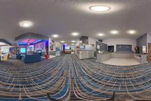 Reception hall - Coratel Inn and Suites By Jasper Eagan St Paul Airport & Mall of America (Eagan)
