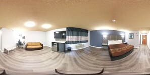 Suite Luxury, 1 letto king con divano letto, non fumatori | Una scrivania, postazione laptop, tende oscuranti, insonorizzazione