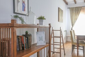 Villa | 4 bedrooms - Casa Rural Los Menestrales (Lora Del Rio)