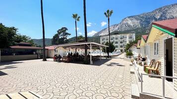 AuĂenbereich fĂŒr Bankette