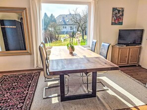 Dining - Apartment Carla by Interhome (Nußdorf am Attersee)