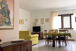 Dining - Two-room apartment - Milù Holidays La Maddalena - SARDINIA (La Maddalena)