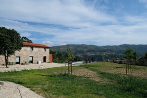 Exterior detail - JADS Guesthouse (Montalegre)