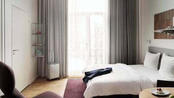 1 bedroom, iron/ironing board, travel cot, WiFi