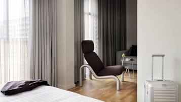1 bedroom, iron/ironing board, travel crib, WiFi