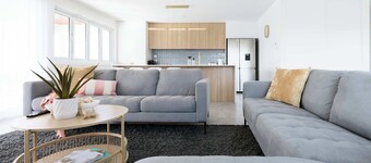 Spacious 4-Bed Coastal Retreat with Ocean Views