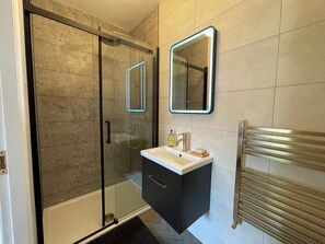 House | Bathroom