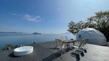 Façana frontal de l'allotjament