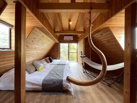 2 habitaciones y tabla de planchar con plancha 