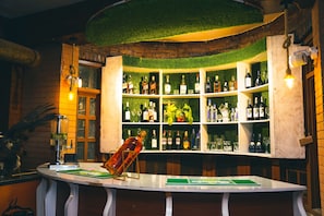 Bar (in der Unterkunft)