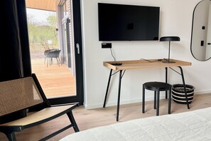 2 bedrooms, desk, iron/ironing board, travel crib