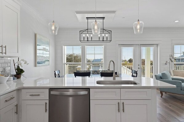 Comfort House, Pool Access, Lake View | Private kitchen | Fridge, microwave, stovetop, coffee/tea maker - Modern House with Pool Access (Panama City Beach)