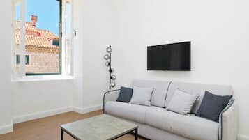 Apartament superior, vistes a la ciutat | 1 dormitori, espai de treball apte per a portàtils i wifi gratuïta