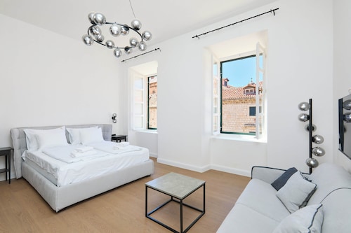 TUDISI LUX SUITES by DOMINIUM